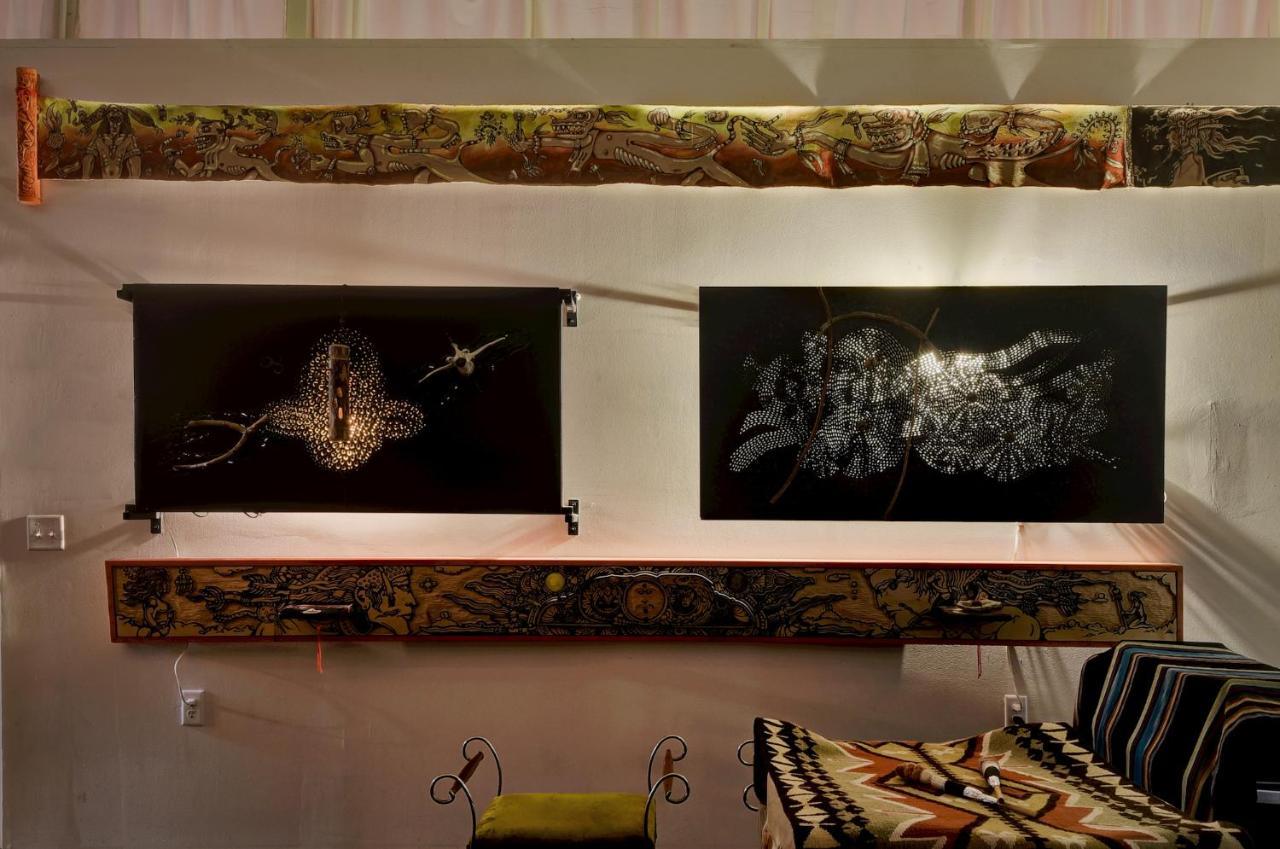 Space Castle: A 1950S Gas Station Transformed Into An Art Themed Wonderland Truth or Consequences Buitenkant foto