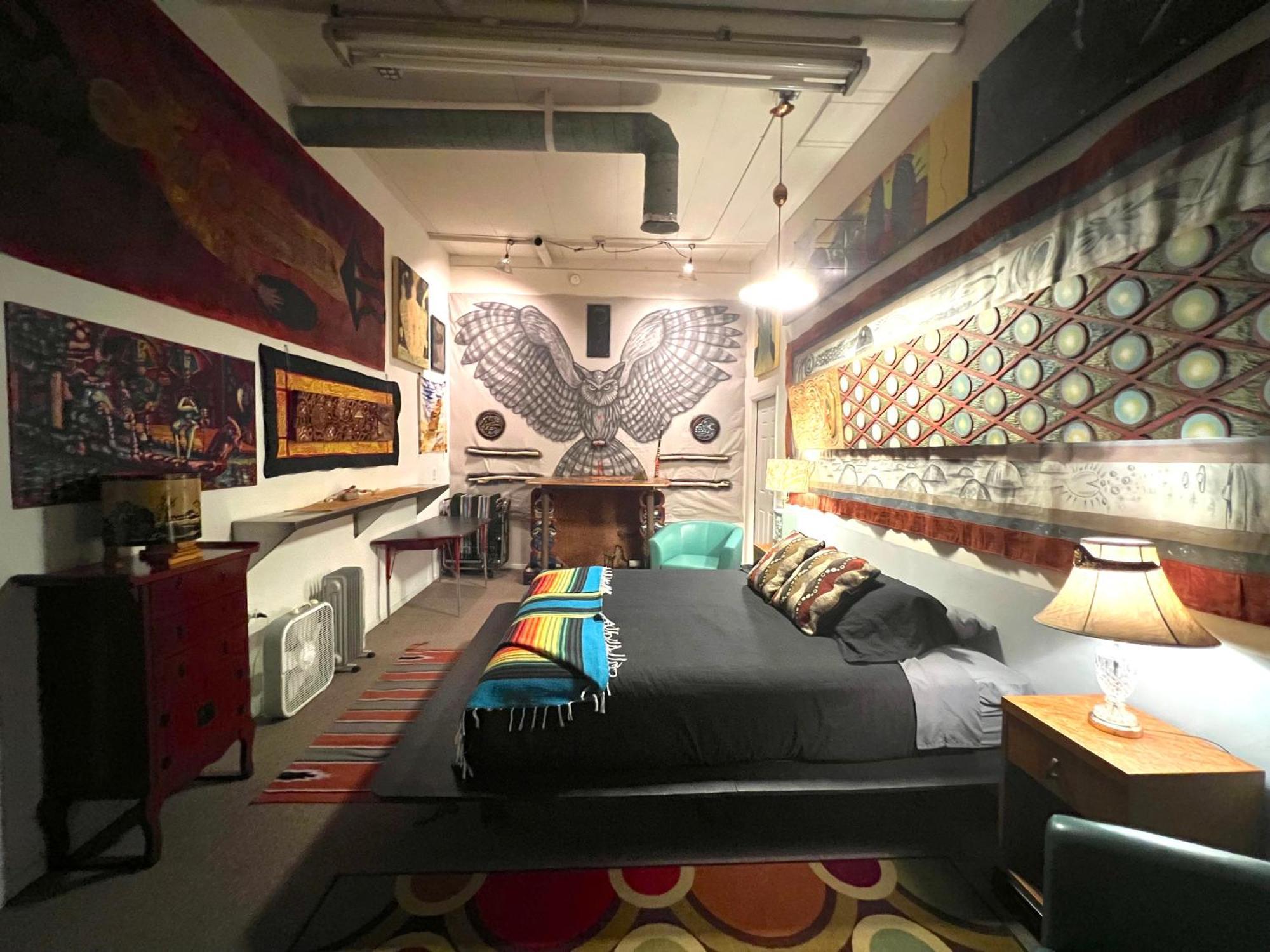Space Castle: A 1950S Gas Station Transformed Into An Art Themed Wonderland Truth or Consequences Buitenkant foto